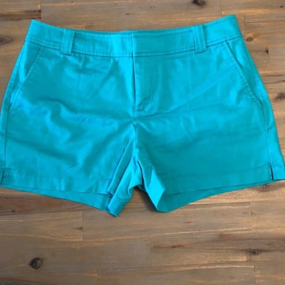 NY & Co teal shorts, zip fly, w/ pockets. Size 6 - Picture 2 of 6